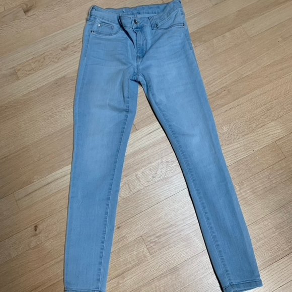 Almost Famous Denim - Jegging Skinny Lightwash Size 6